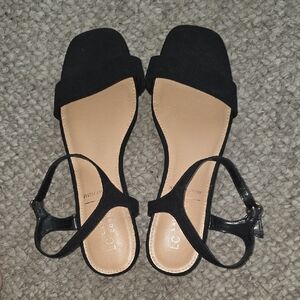 LC Lauren Conrad Black Sandals